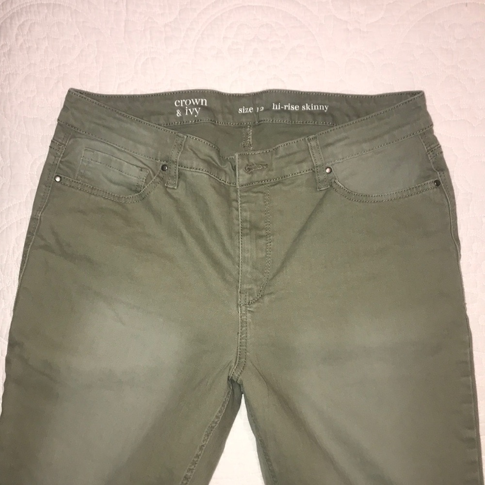 Crown and Ivy ankle jeans